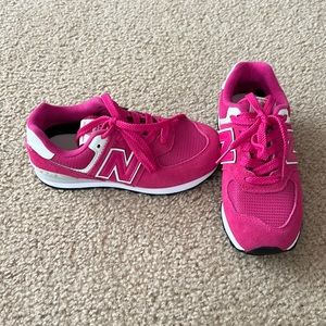 New Balance 574 little girls size 13.5 pink shoes